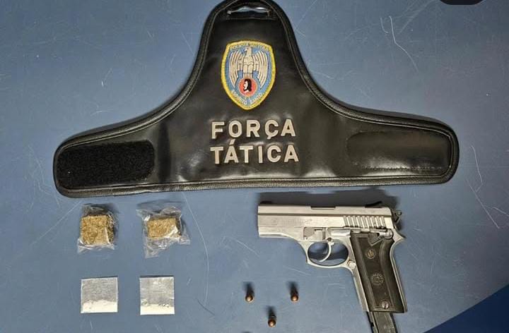 Policiais Militares apreendem arma de fogo e drogas em Guaraná, e Força Tática apreende pistola, entorpecentes e munições em Ibiraçu