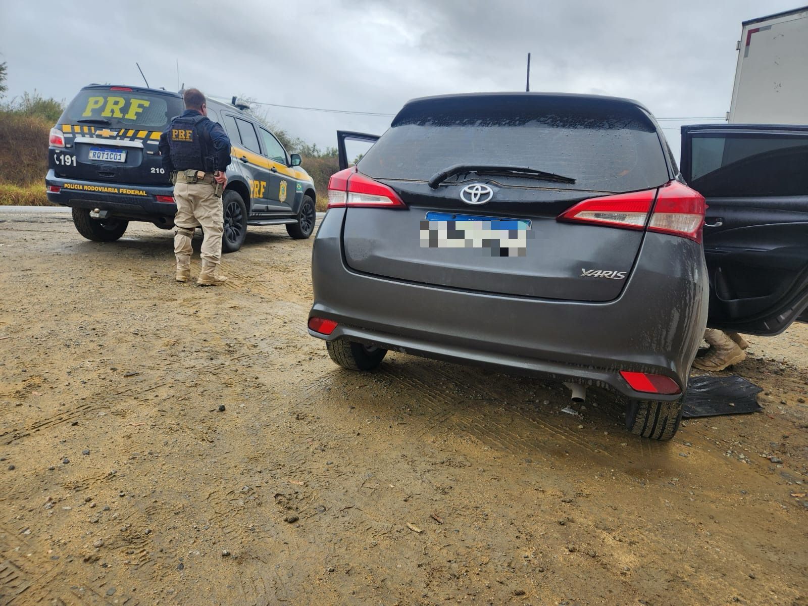 PRF recupera em Aracruz veículo roubado