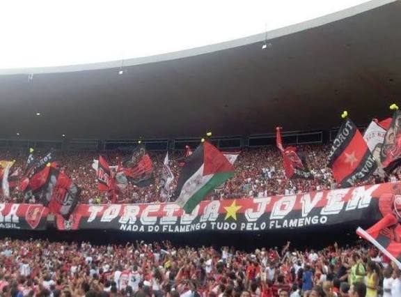 Justiça proíbe Torcida Jovem do Flamengo de ir a estádios de futebol