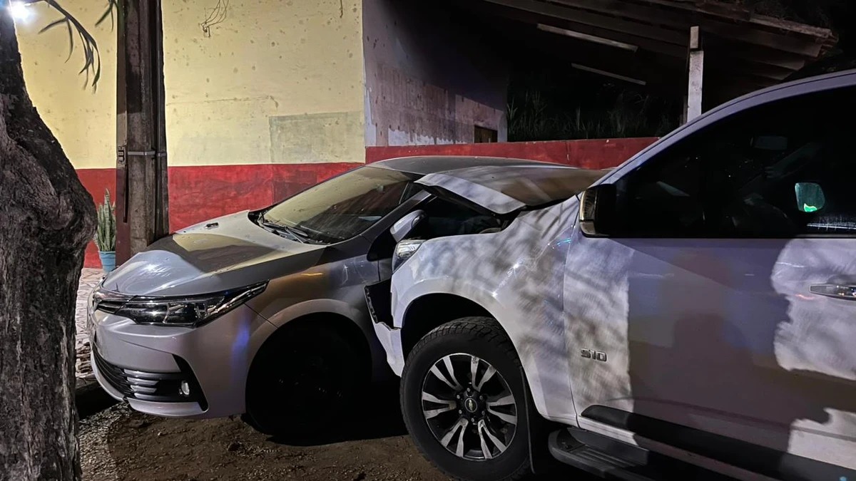 Motociclista morre e garupa fica ferido em acidente na BR-101, em Fundão