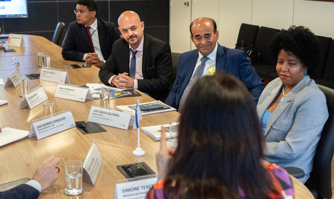 Aracruz discute futuro urbanístico em reunião com a ministra Simone Tebet, em Brasília (DF)