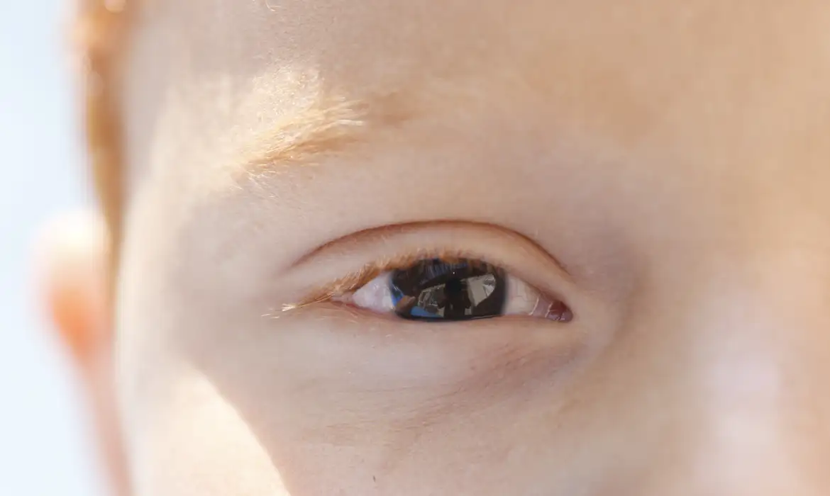 "Dezembro Dourado" chama atenção para casos de cegueira infantil