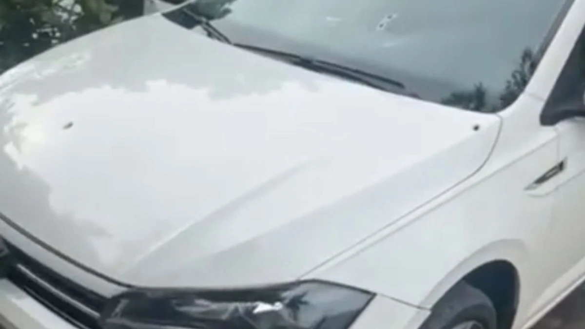 Criminosos atiram contra carro durante roubo em Aracruz