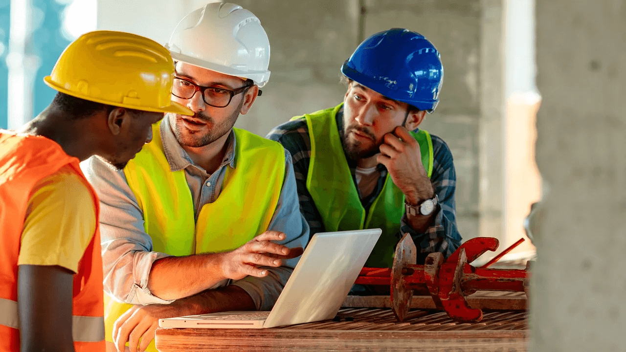 Fim da escala 6x1: risco de demissão de 12 mil trabalhadores no ES, diz estudo