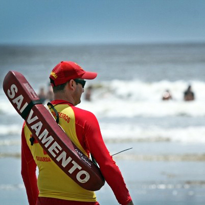 Alta temporada de verão: simulado de salvamento aquático será realizado na Praia de Barra do Sahy