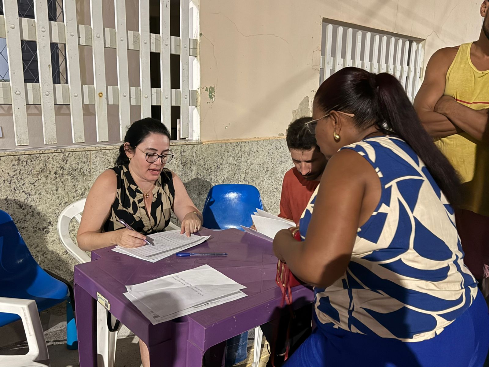 Regularização fundiária garante segurança jurídica a 52 famílias do Santa Marta
