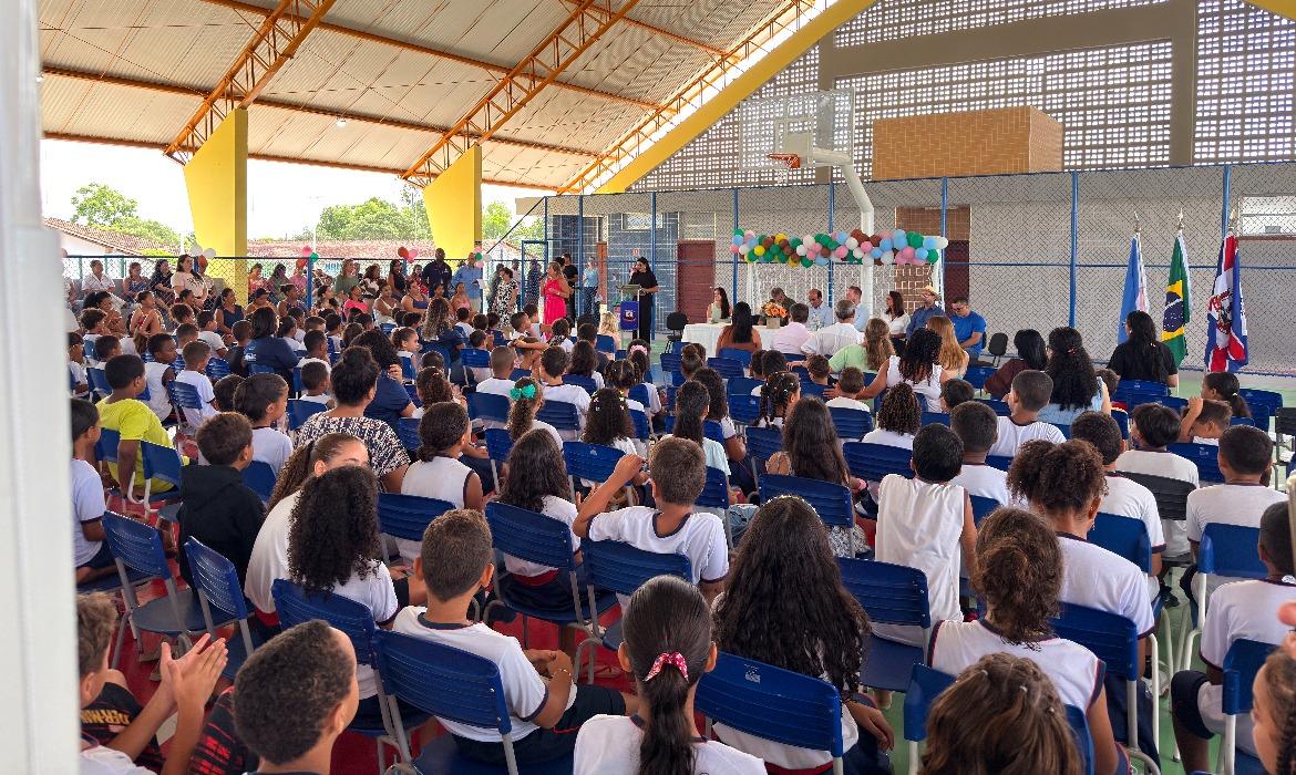 Aracruz | Quadra poliesportiva e novas salas de aula da Emefti Honório Nunes de Jesus são inauguradas