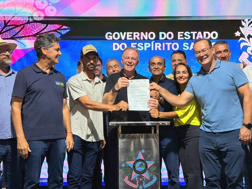 Governo do Estado anuncia pavimentação rural e entrega títulos de propriedade em Aracruz
