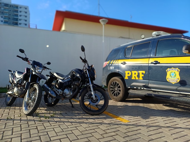 PRF recupera três veículos adulterados em Aracruz, ES, durante fiscalizações