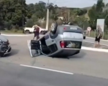 Colisão na BR-101 deixa uma pessoa ferida e provoca desvios no trânsito em Aracruz