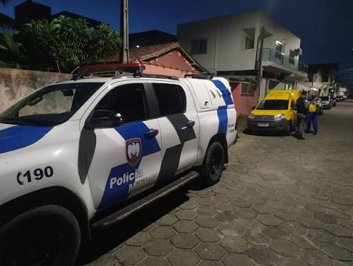 Ação conjunta da PM e da Polícia Civil resulta na prisão de integrantes de facção criminosa na Orla de Aracruz