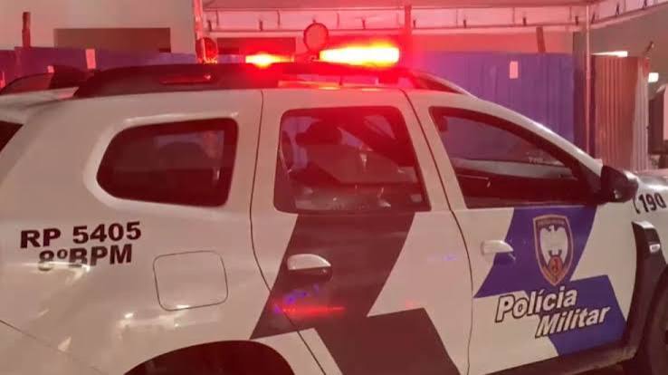 PM intensifica operações na orla de Aracruz e apreende submetralhadoras, drogas e mais de R$ 10 mil