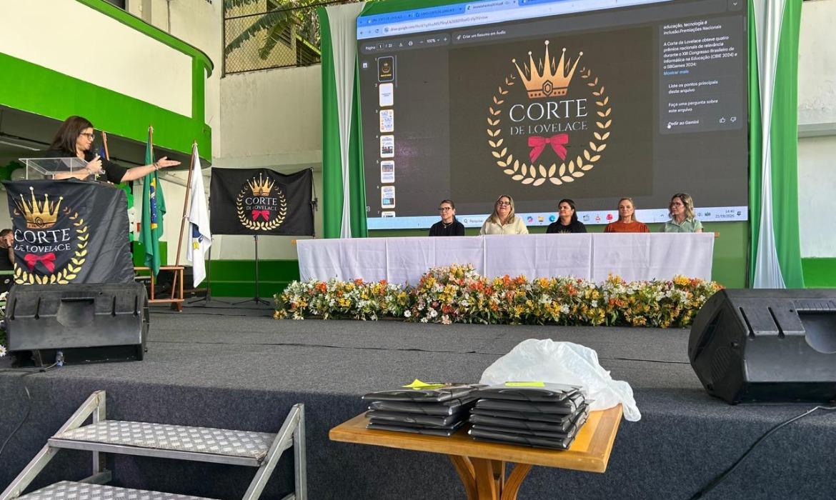 Estudantes da Rede de Aracruz participam de cerimônia de formatura do curso ‘Corte de Lovelace’