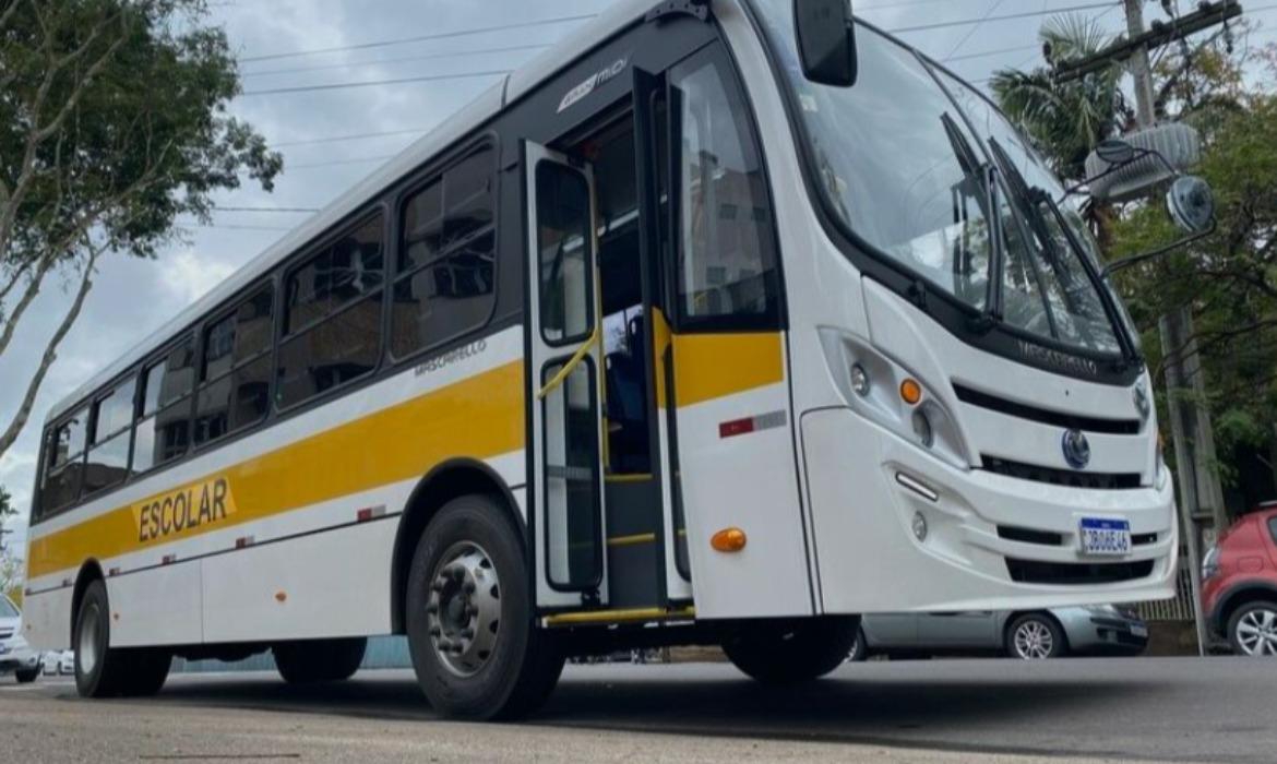 Educação homologa processo de transporte escolar que levará servidores da sede ao litoral ARACRUZENSE